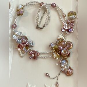 N195- Handmade High Quality Petal Pearl Flowers And Butterfly Braided Necklace